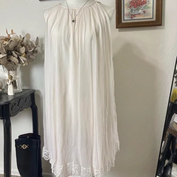 1960s Vintage Cottage Lace Country Nightgown‎